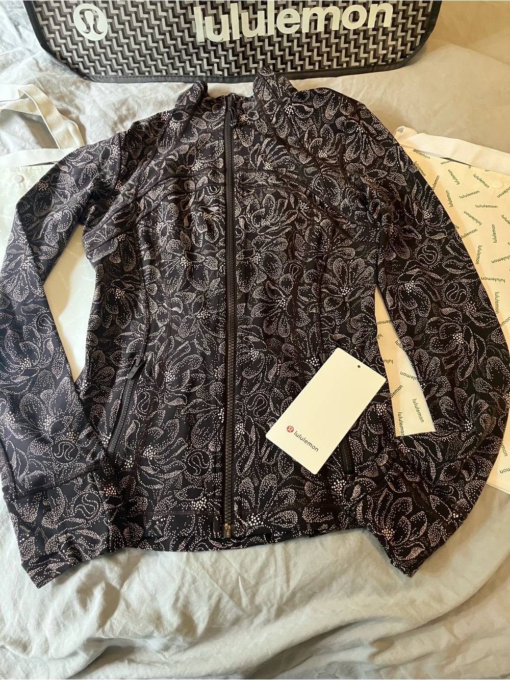 NWT Lululemon Define Jacket *Nulu, Sz 6, Dotted Magnolia Pink Multi